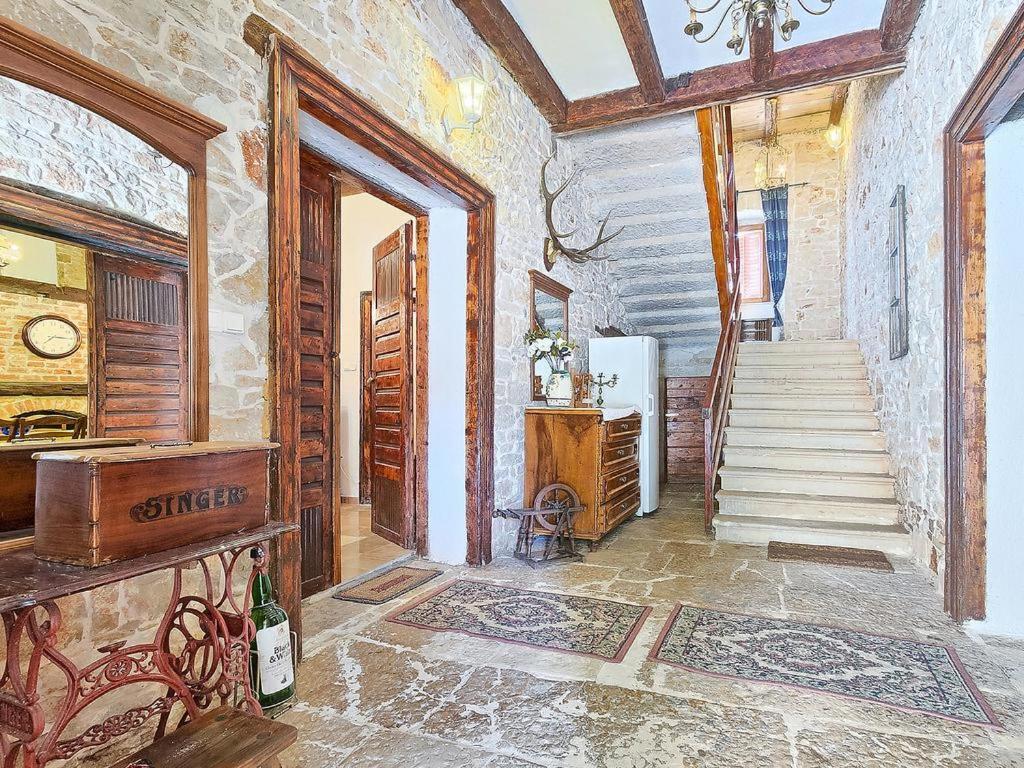 Aurelia * Barat (Porec)