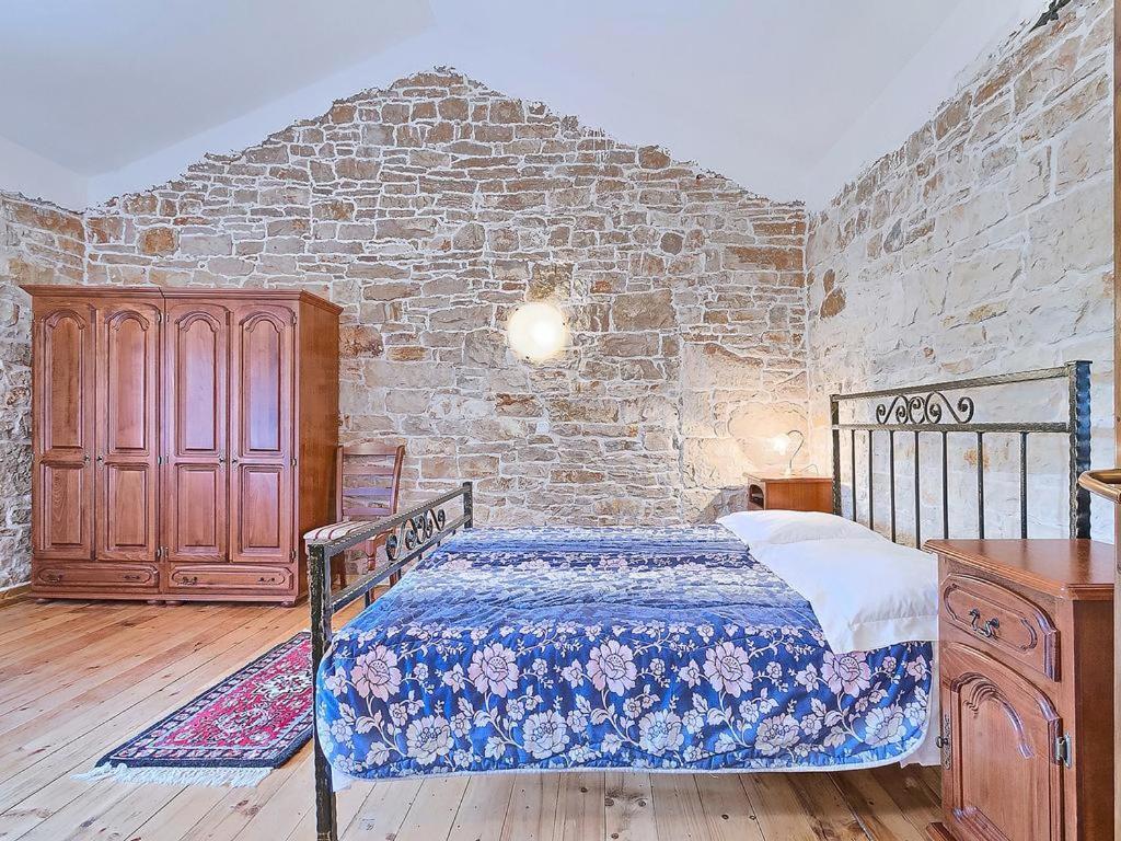 Aurelia Villa Barat (Porec)