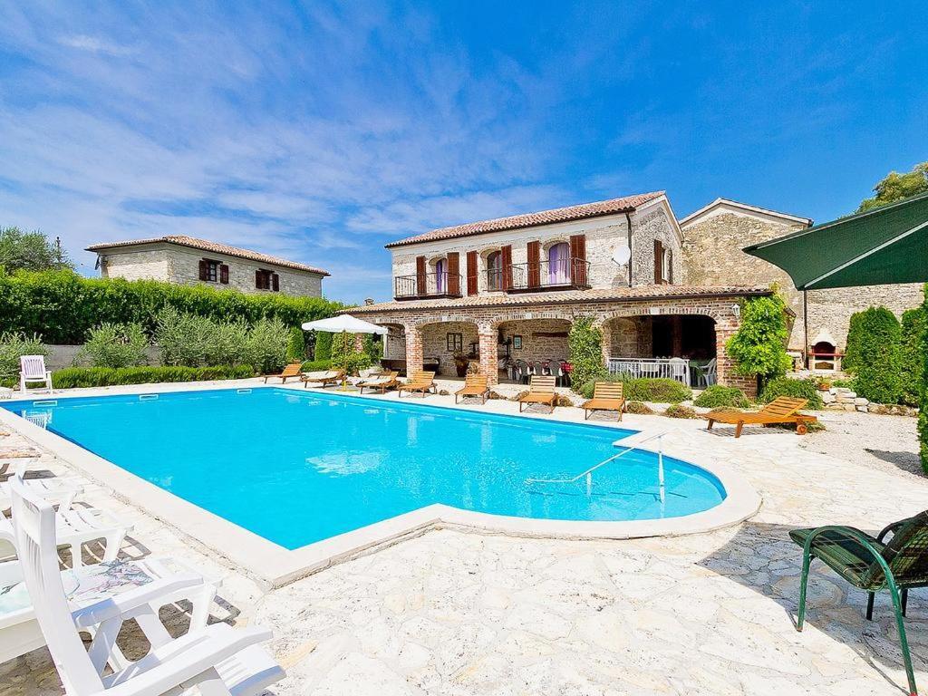 Vila Aurelia